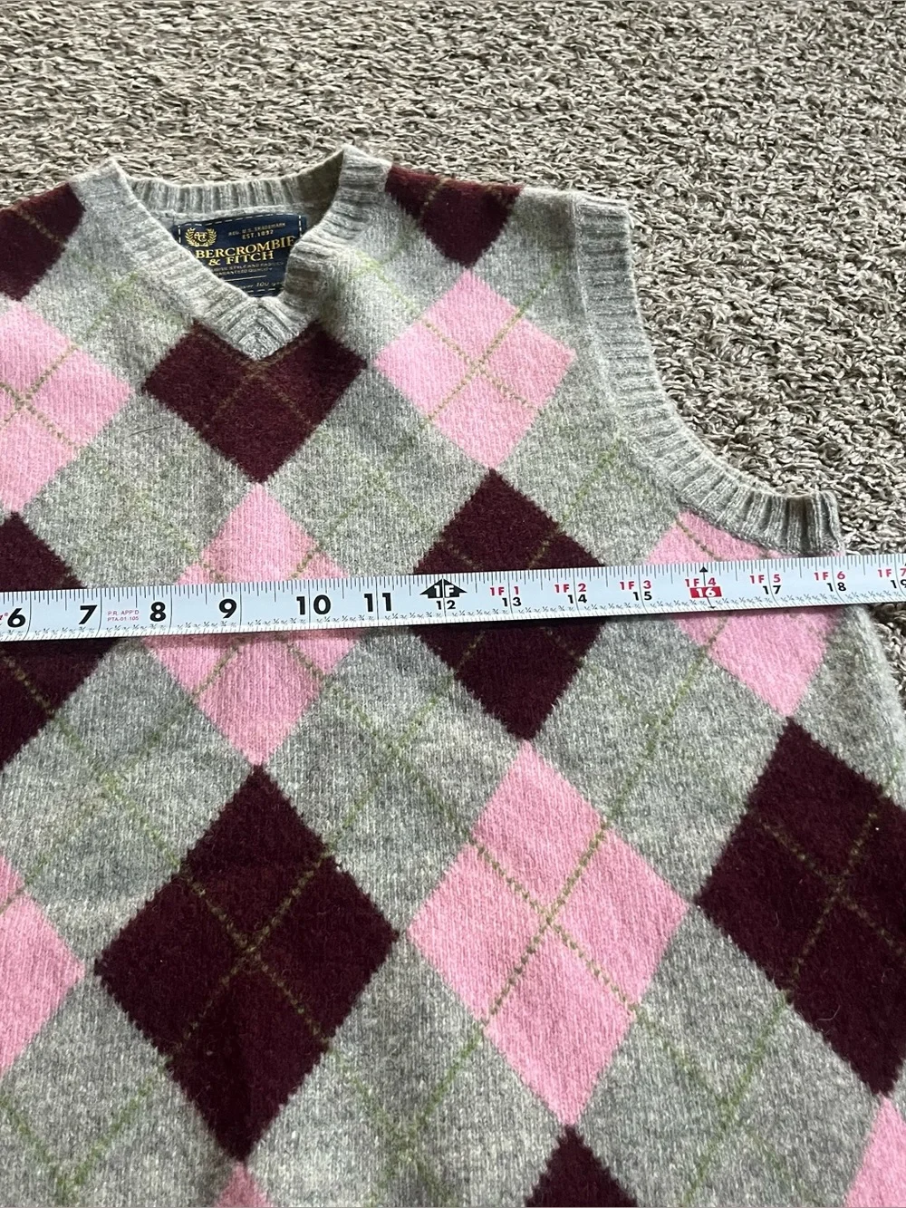 Men's Vintage Abercrombie & Fitch Lambswool Sweater Vest Pink Gray Argyle Preppy